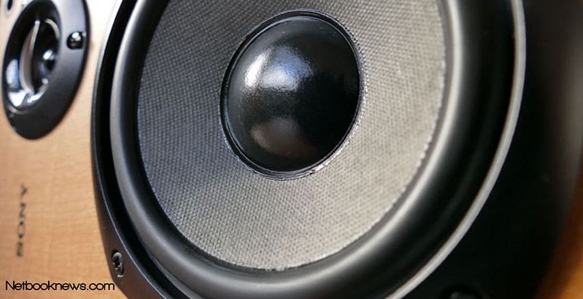 how to switch sound from a laptop to external speakers