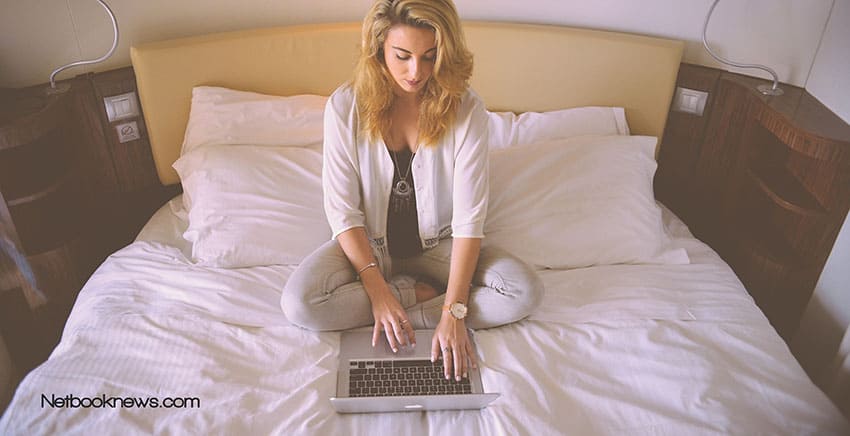 Best Position To Use Laptop On Bed