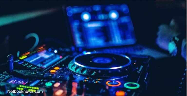Dj equipment to buy for beginner feature image 1